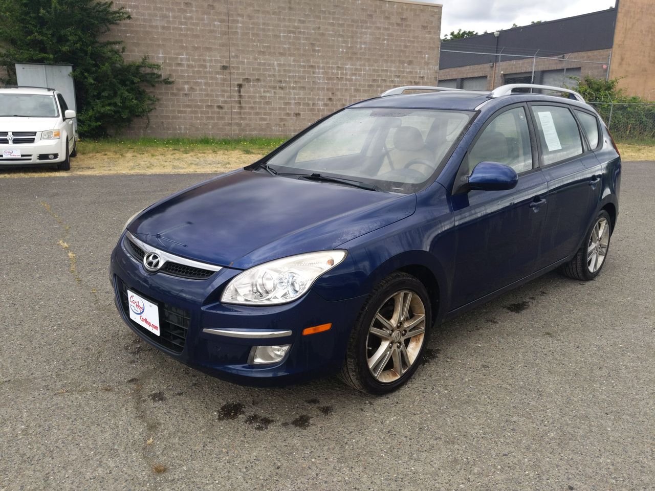 Used 2011 Blue Hyundai GLS image 1
