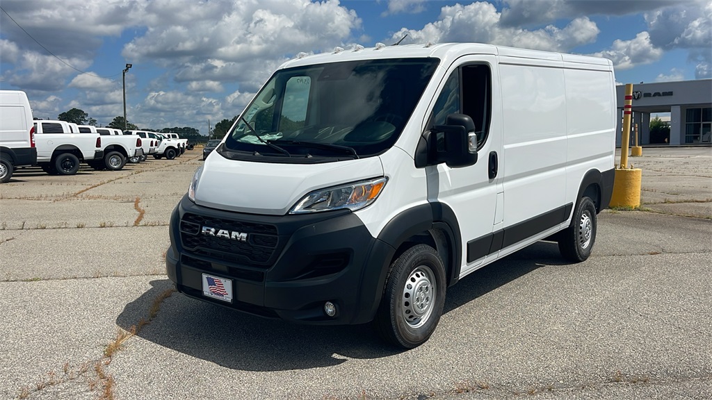 2025 Ram ProMaster 1500 photo 3