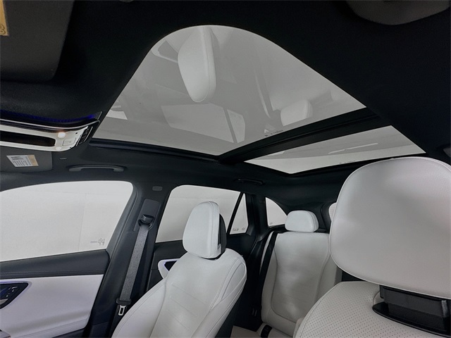 2025 Mercedes Benz GLC 300 photo 20