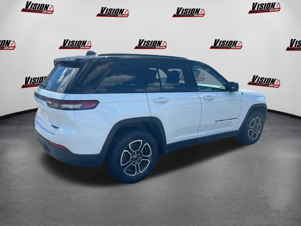 2023 Jeep Grand Cherokee Trailhawk 4xe photo 5