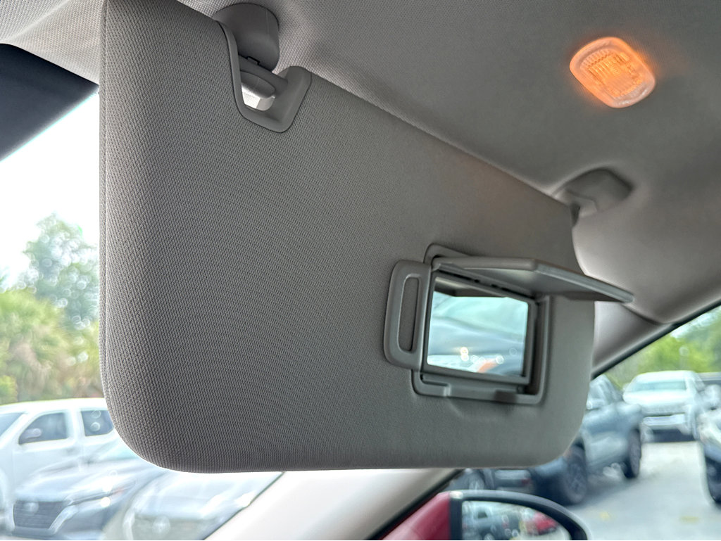 2024 Nissan Pathfinder Platinum photo 27