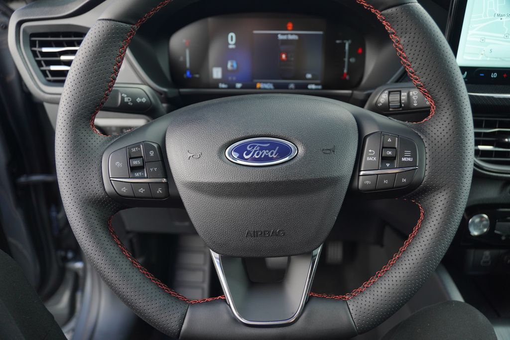 2025 Ford Escape ST-Line photo 12