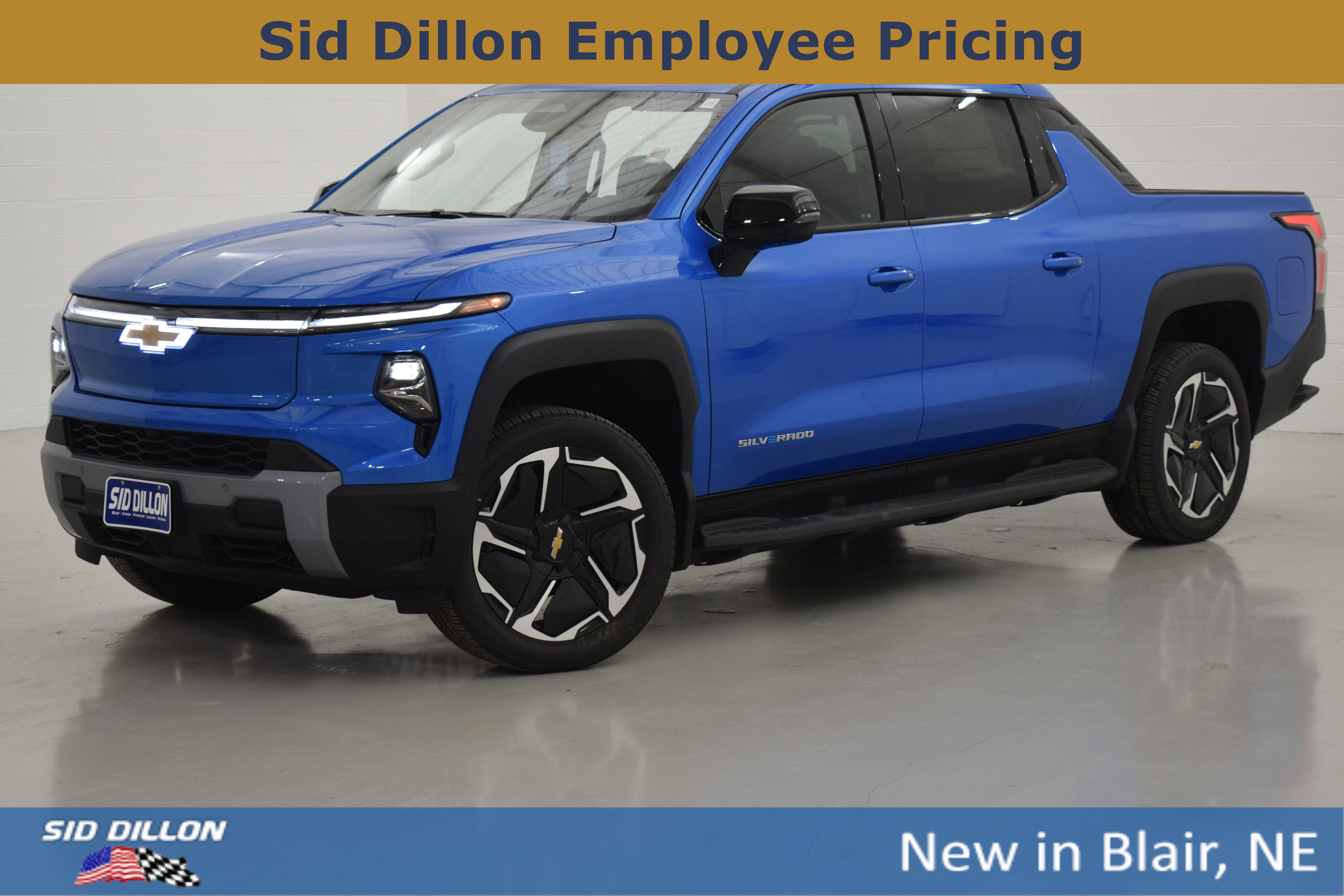 2025 Chevrolet Silverado EV LT's photo