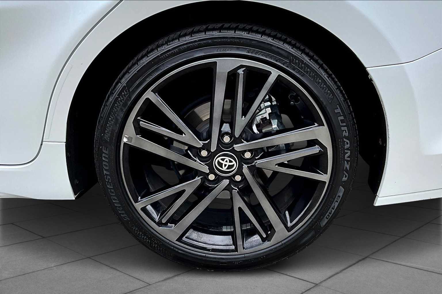 2025 Toyota Camry XSE photo 9