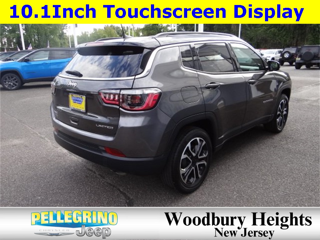 2022 Jeep Compass Limited photo 2