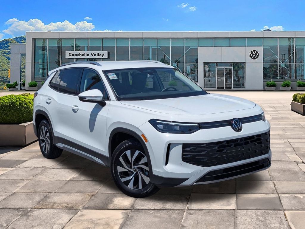 2025 Volkswagen Tiguan S's photo
