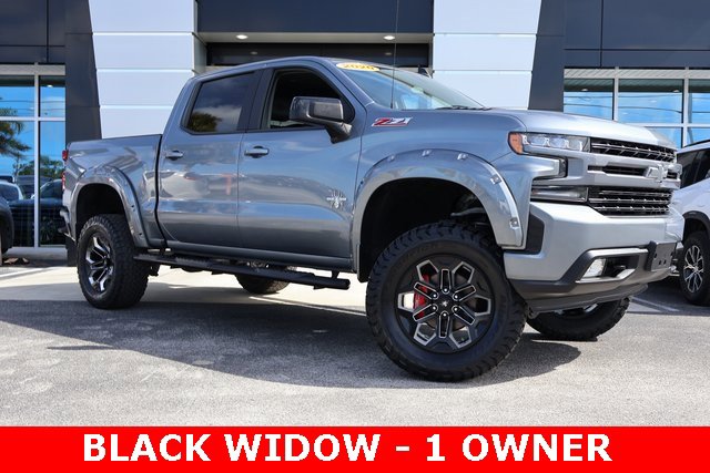 2020 Chevrolet Silverado 1500 RST photo 2