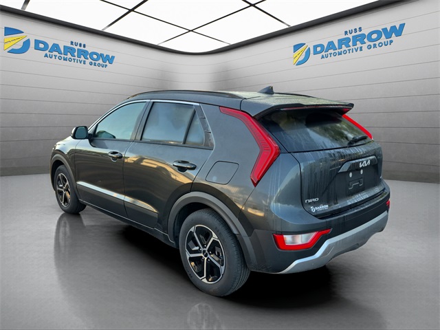 2023 Kia Niro LX photo 3