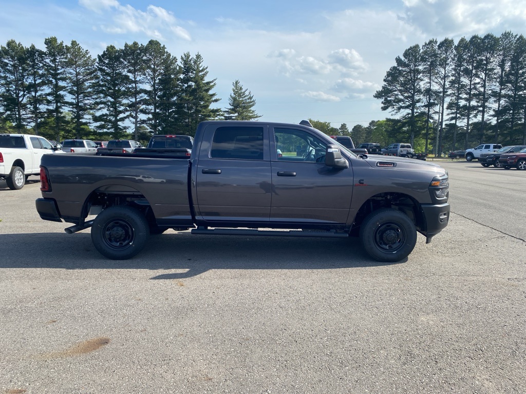 2025 Ram 2500 Tradesman photo 4
