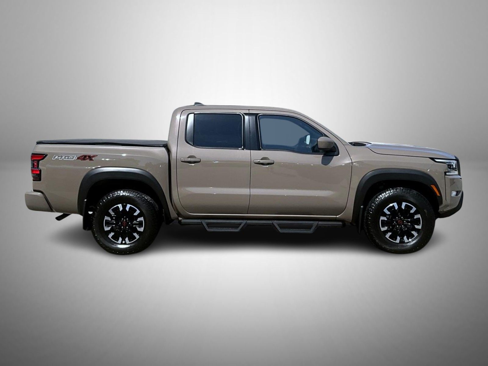2023 Nissan Frontier PRO-4X photo 2