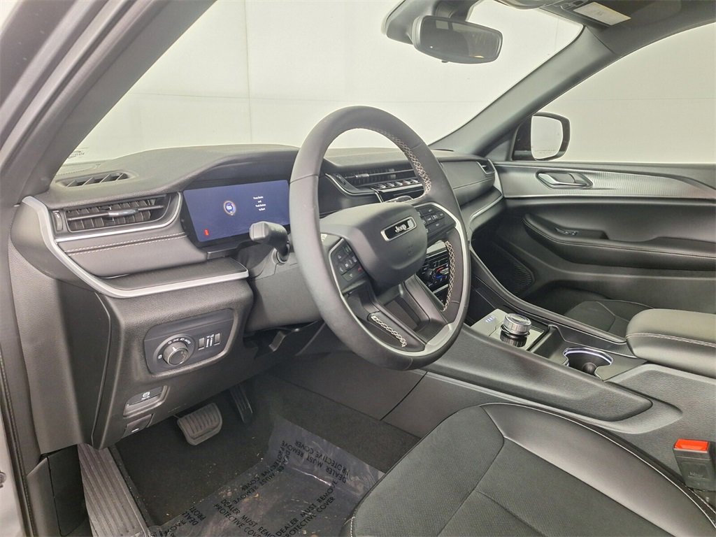 2025 Jeep Grand Cherokee Altitude X photo 11