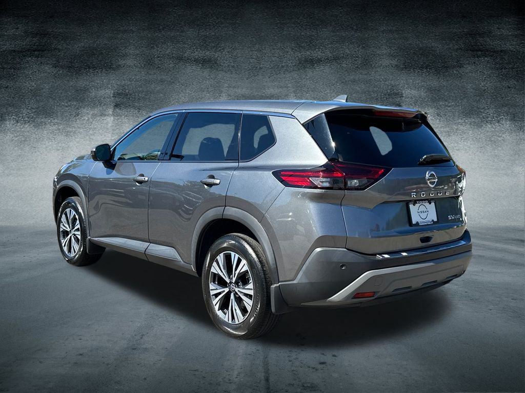 2021 Nissan Rogue SV photo 2