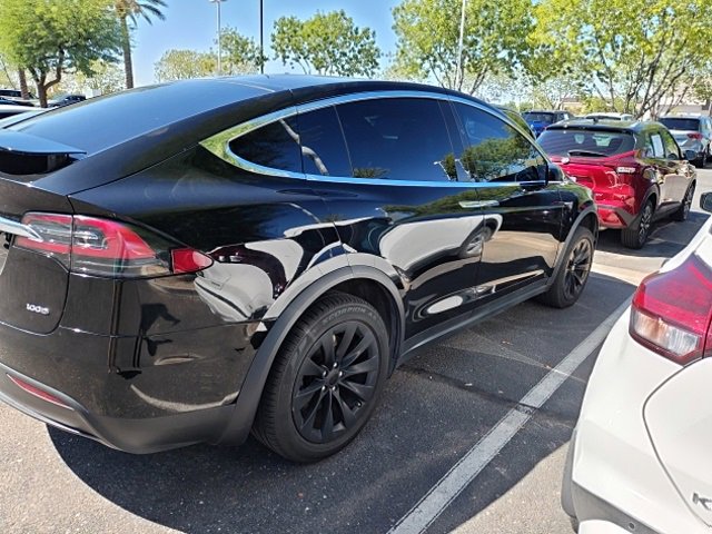 2018 Tesla Model X 75D photo 3