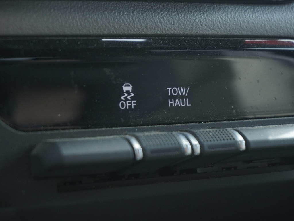 2020 Ram 1500 Rebel photo 17