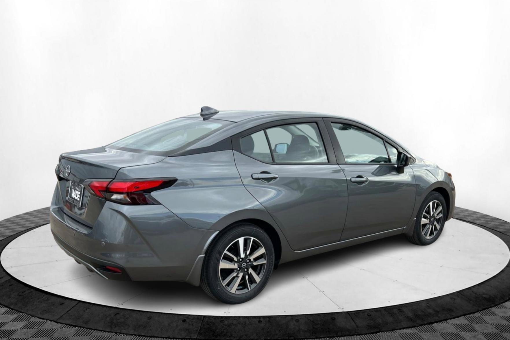 2025 Nissan Versa SV photo 4