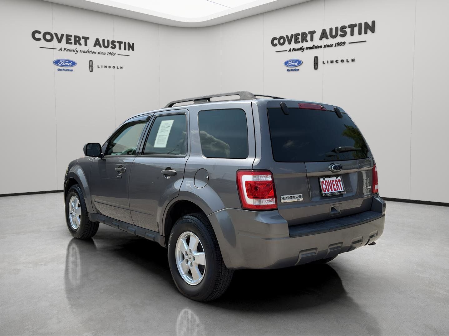 2011 Ford Escape XLT photo 3