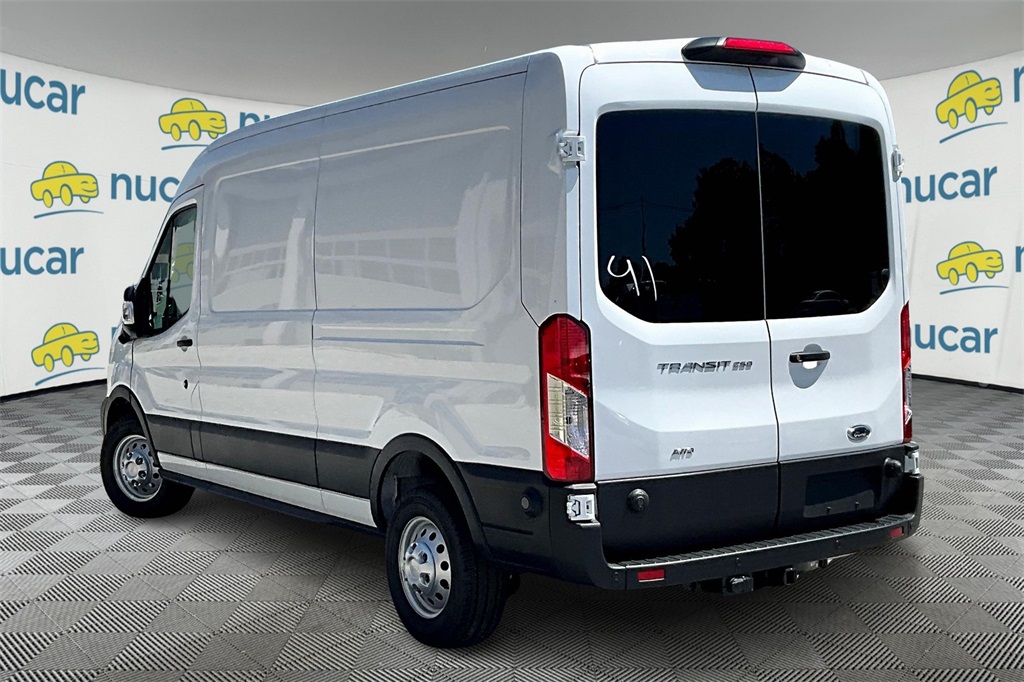 2025 Ford Transit photo 3
