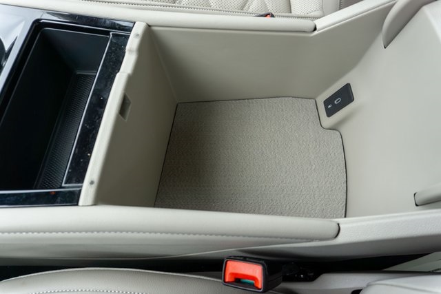 2024 Volkswagen Atlas SE Technology photo 35