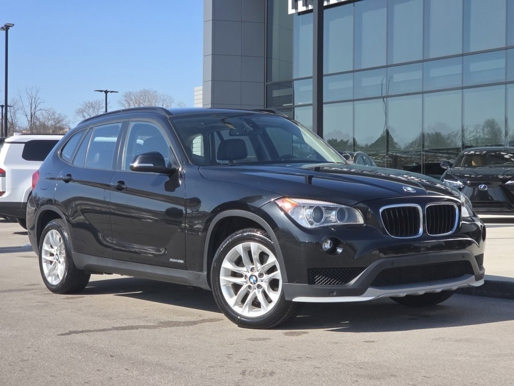 Used 2015 BMW X1 28i with VIN WBAVL1C58FVY35587 for sale in Fort Wright, KY