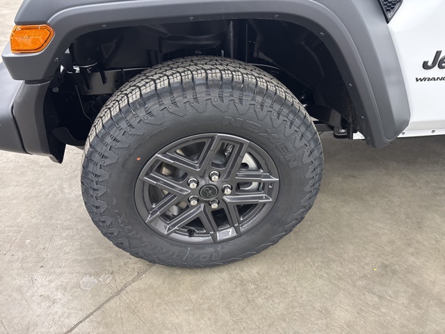 2026 Jeep Wrangler Sport S photo 4