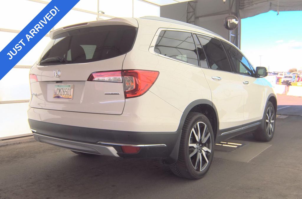 2019 Honda Pilot Touring photo 3
