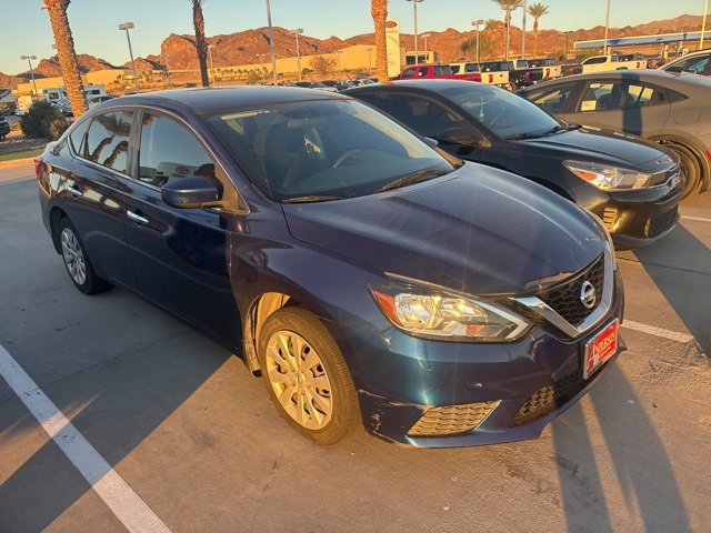 2019 Nissan Sentra S's photo