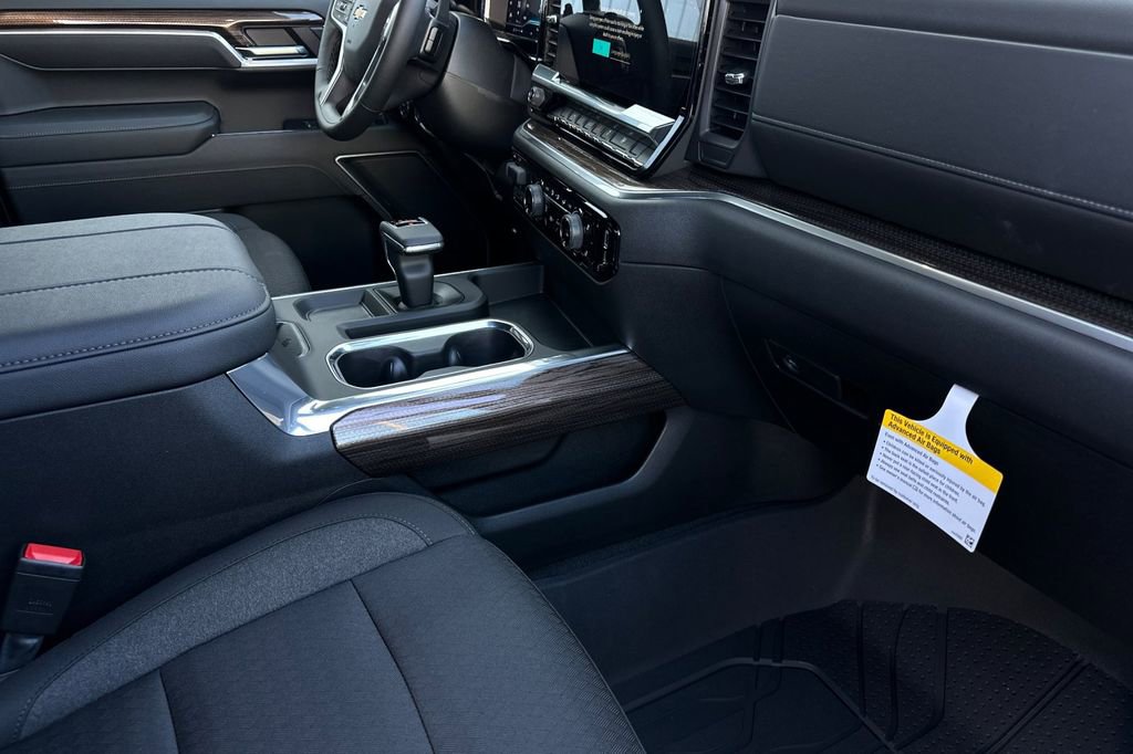 2025 Chevrolet Silverado 1500 photo 17