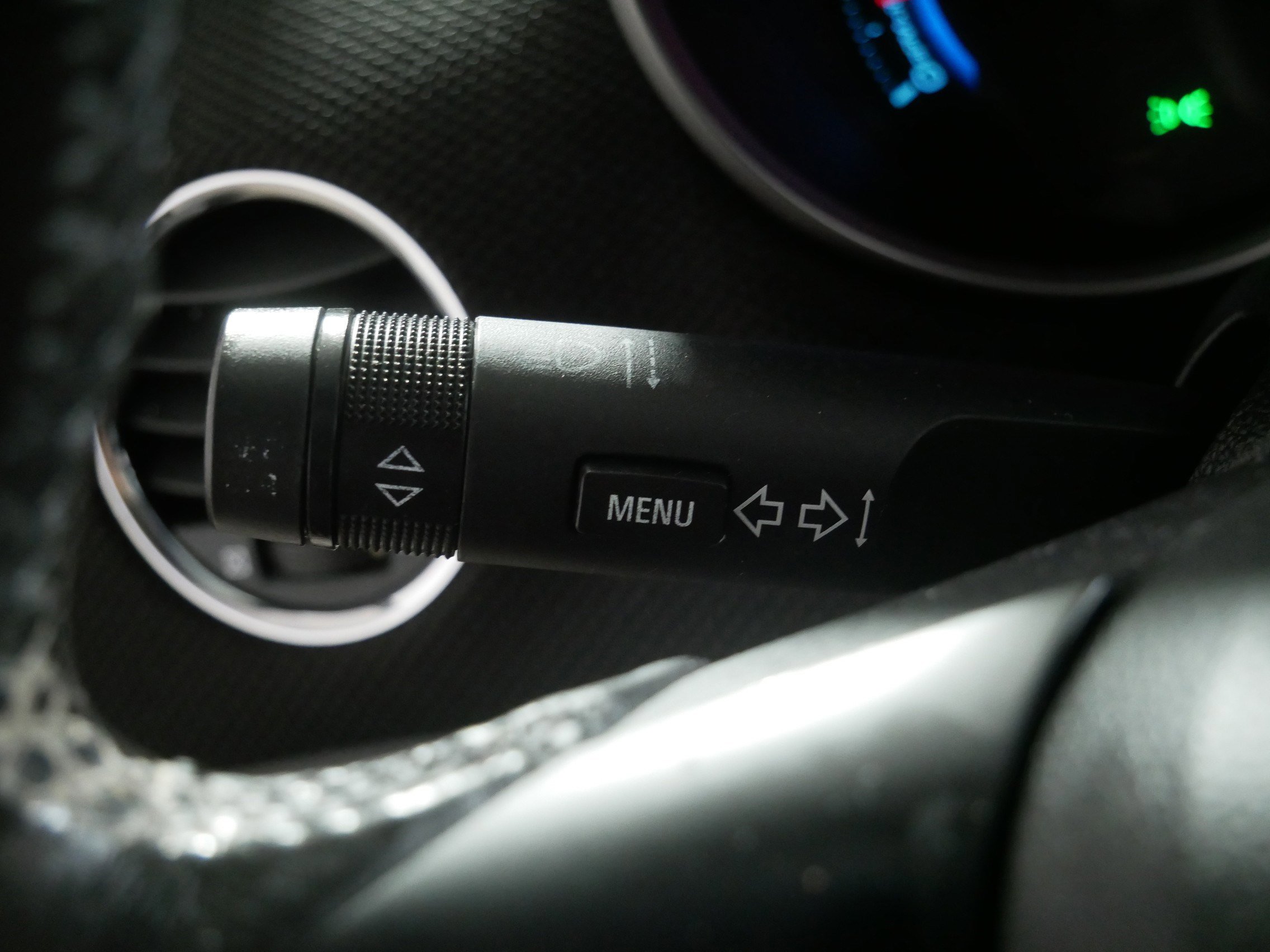 2012 Chevrolet Cruze photo 29