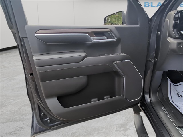2023 Chevrolet Silverado 1500 LT photo 16