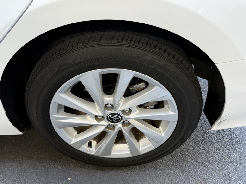 2023 Toyota Camry LE photo 4