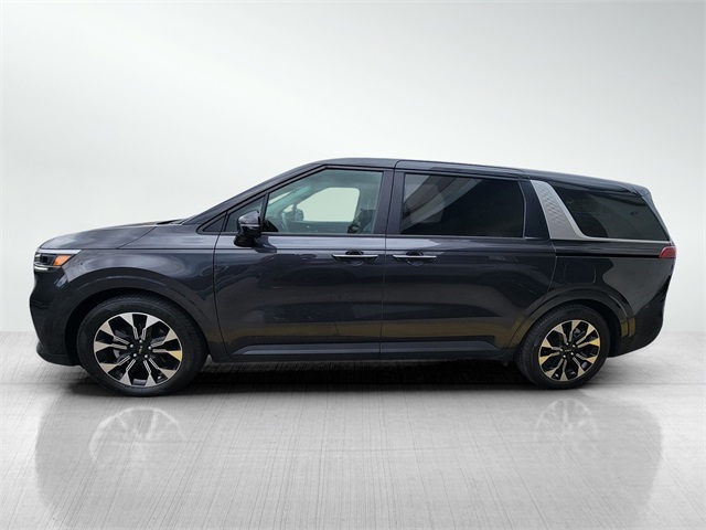 2023 Kia Carnival EX photo 5