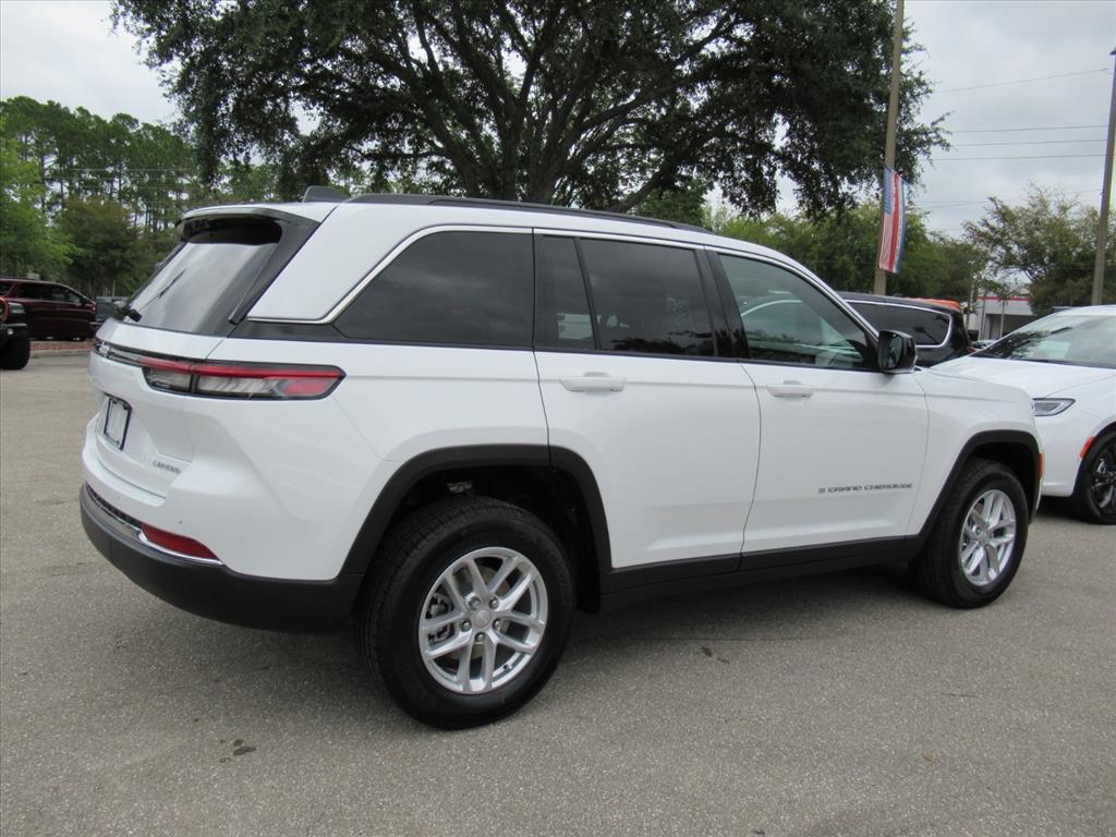 2025 Jeep Grand Cherokee Laredo X photo 6