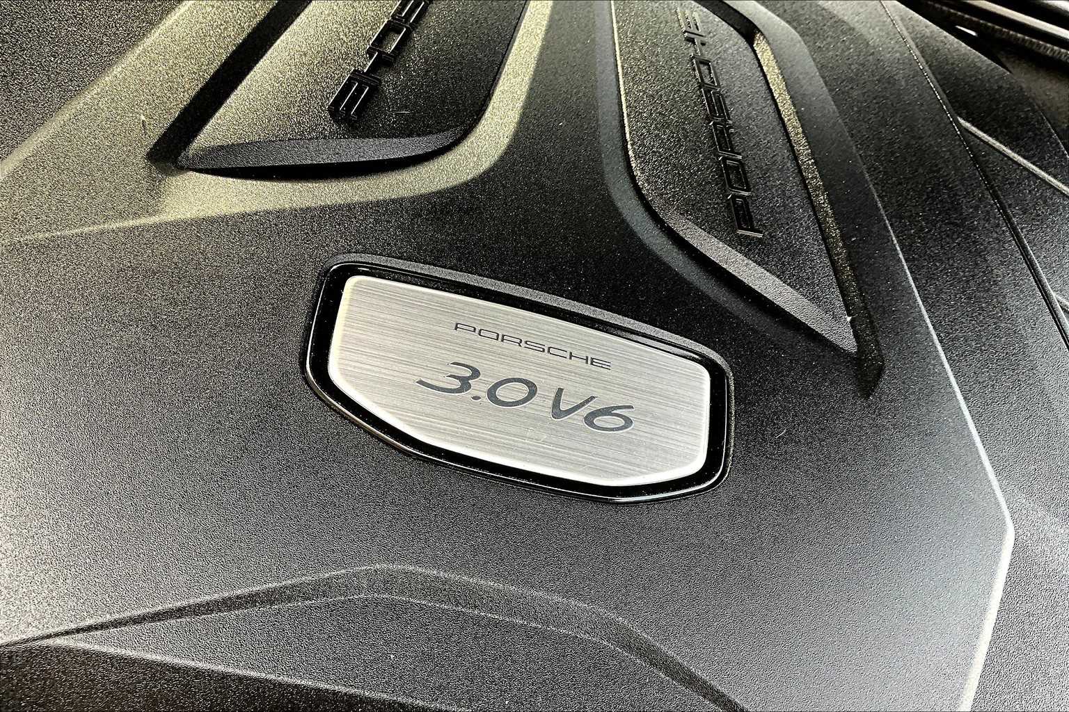 2023 Porsche Cayenne Turbo photo 23