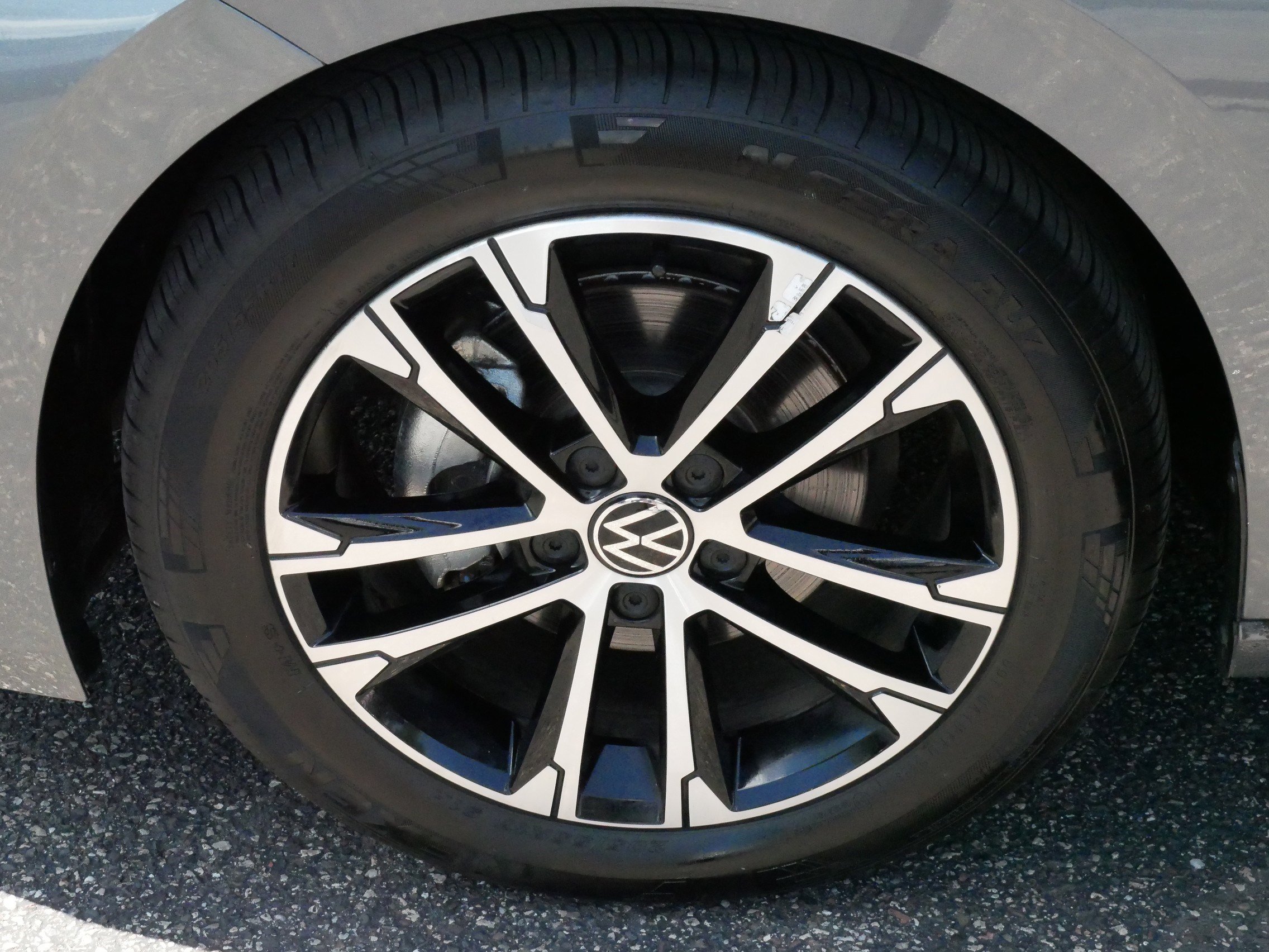 2024 Volkswagen Jetta Sport photo 14