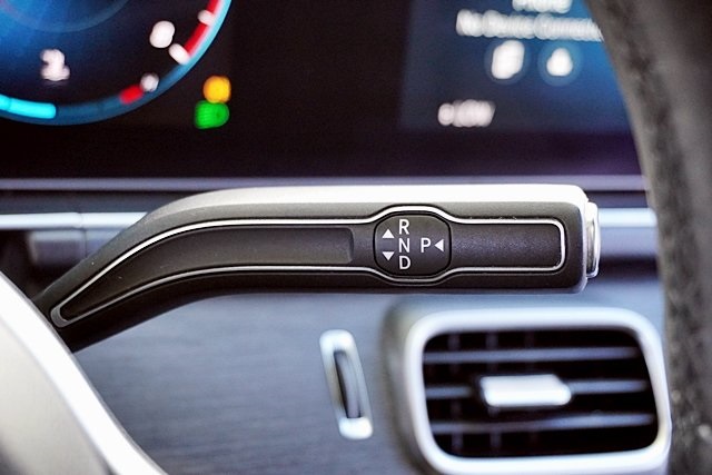 Used 2020 Black Mercedes-Benz GLE 350 image 35