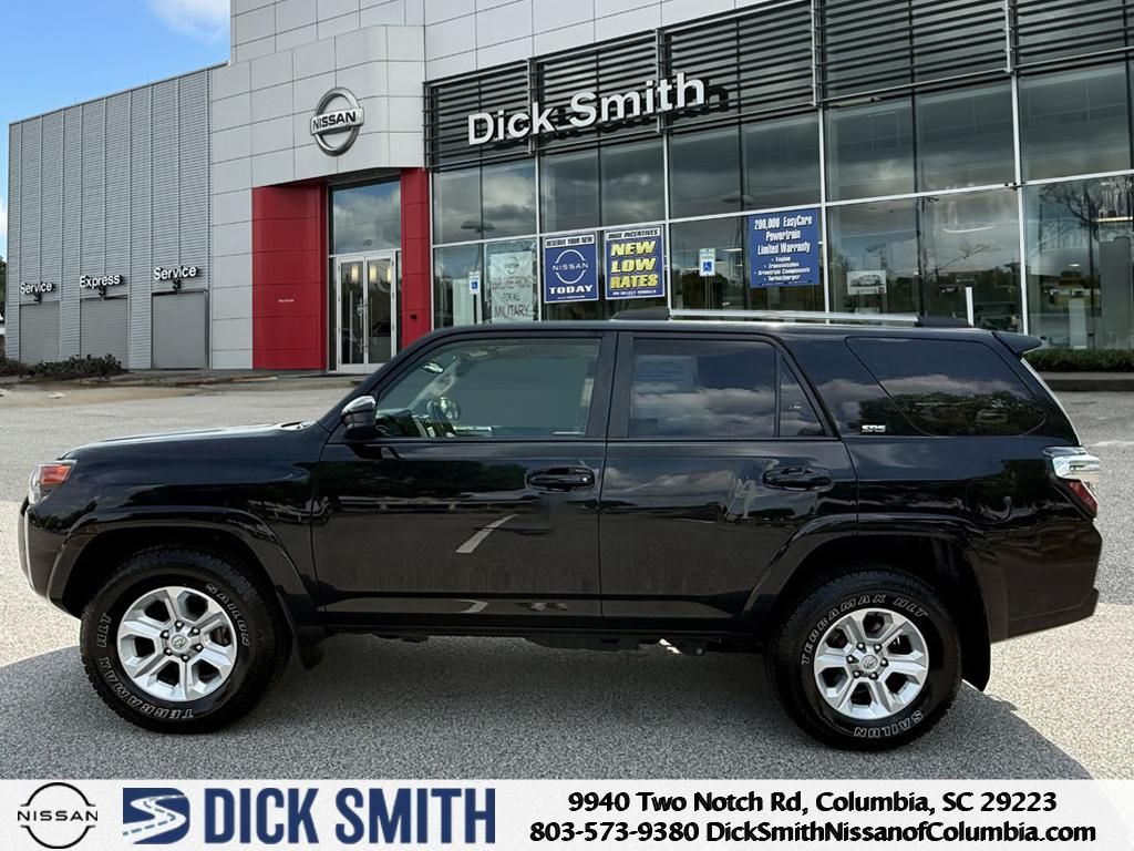 2023 Toyota 4Runner SR5 photo 4
