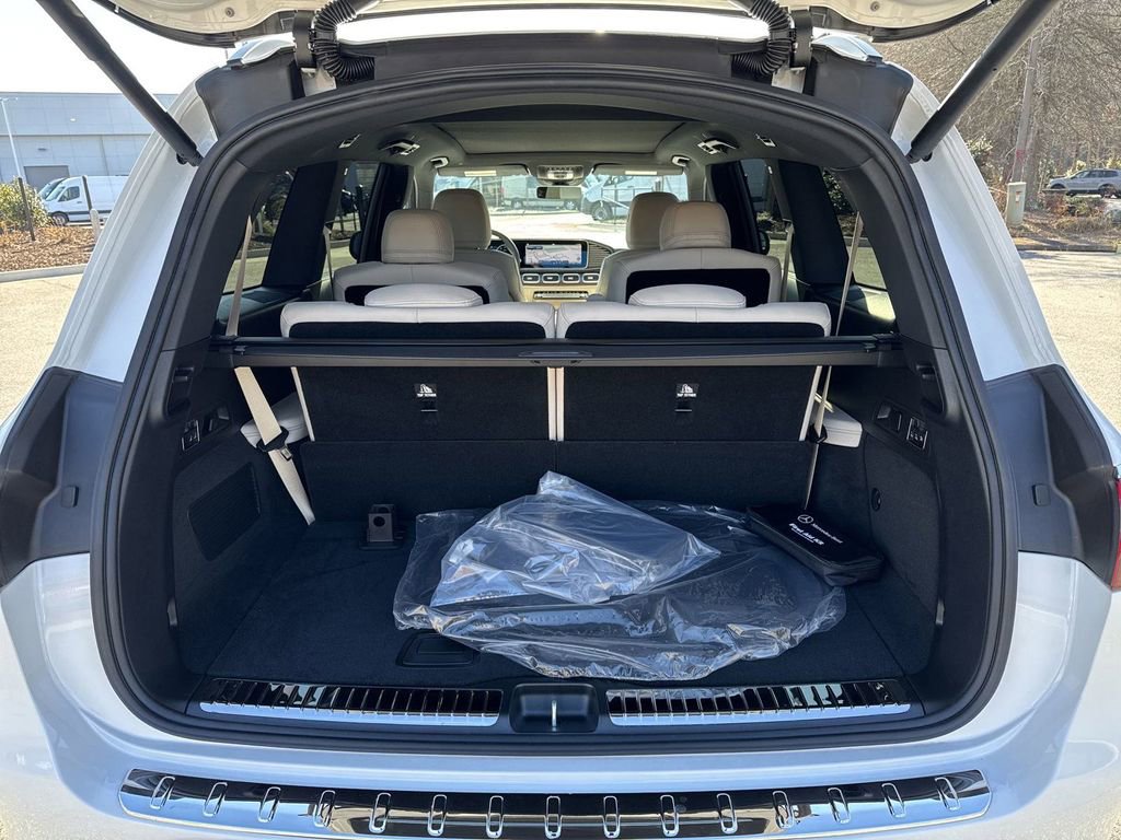 2025 Mercedes Benz GLS 450 4MATIC photo 18