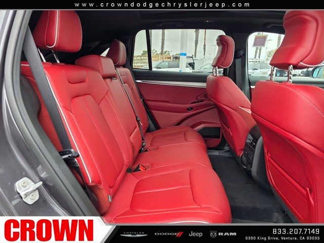 2025 Jeep Wagoneer S Launch Edition photo 8