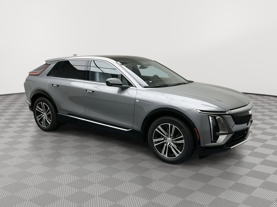 2025 Cadillac LYRIQ Luxury 1