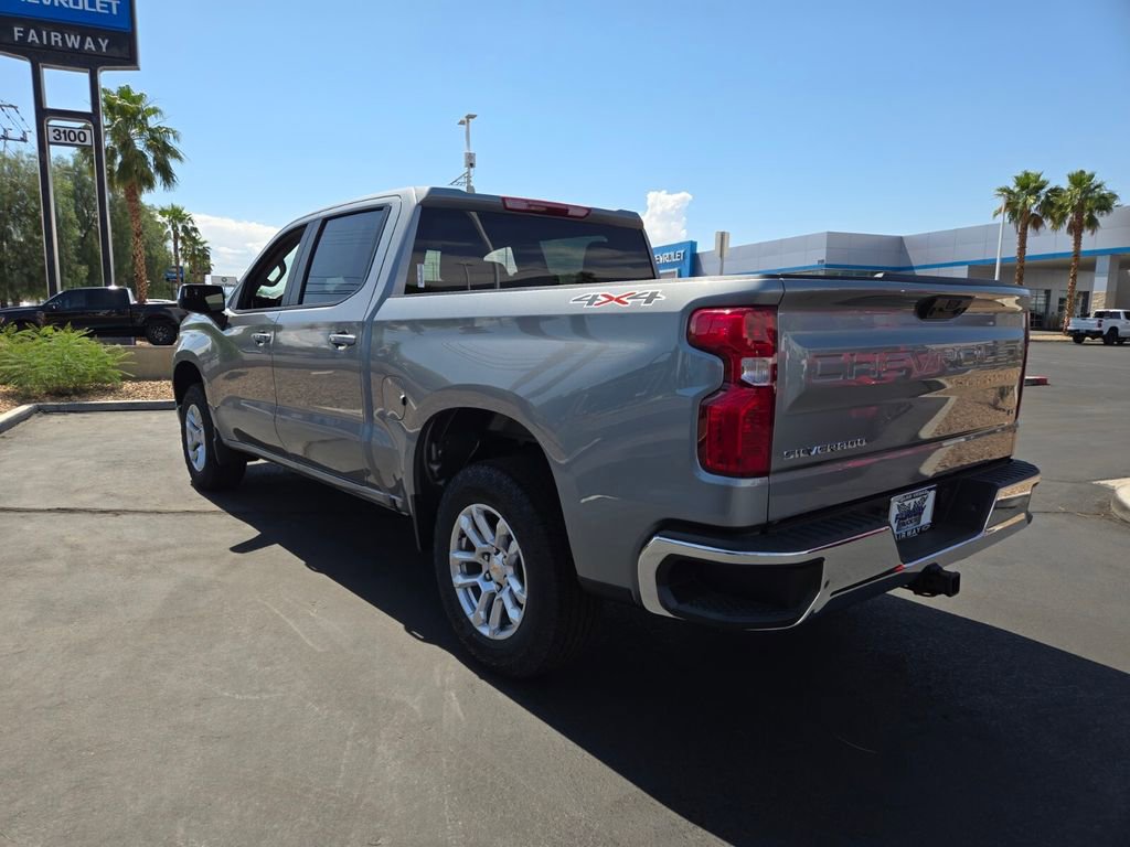 2025 Chevrolet Silverado 1500 LT photo 3