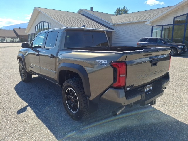 2024 Toyota Tacoma TRD photo 5