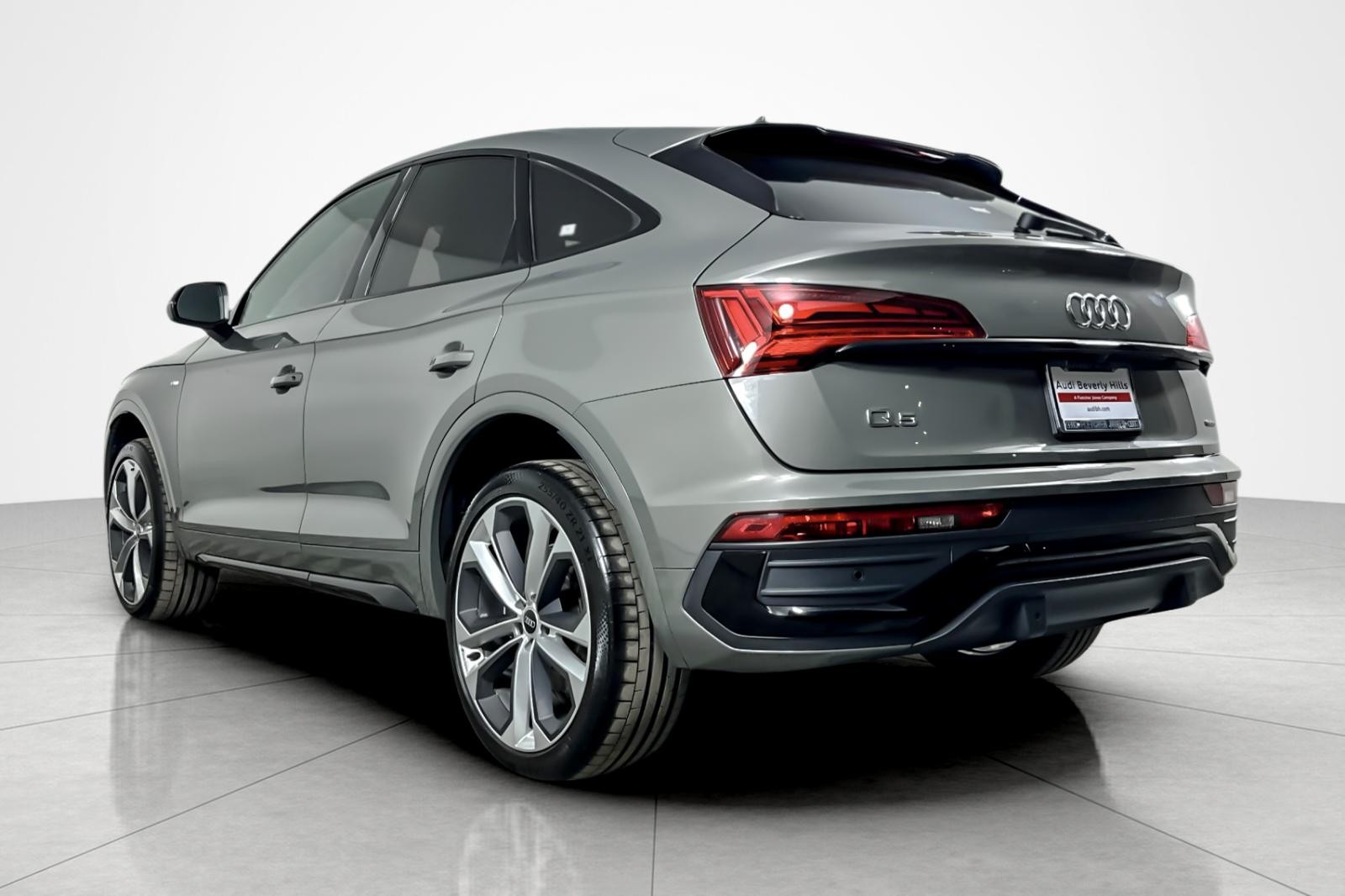 2023 Audi Q5 Sportback S line Premium Plus 45 TFSI photo 3