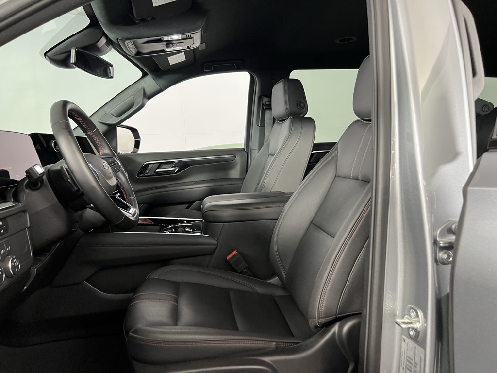 2025 Chevrolet Tahoe RST photo 19