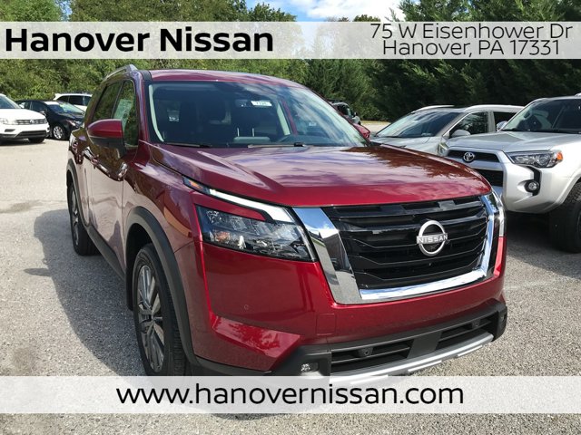 2025 Nissan Pathfinder SL's photo