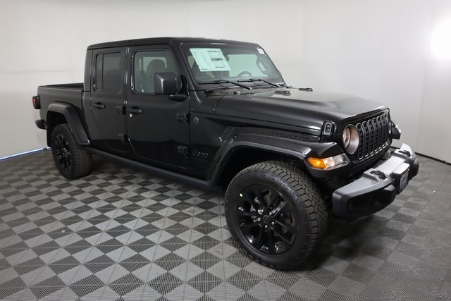 2025 Jeep Gladiator photo 2