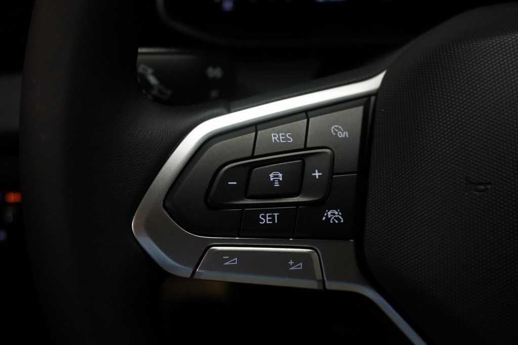 2025 Volkswagen Jetta 1.5T Sport photo 18