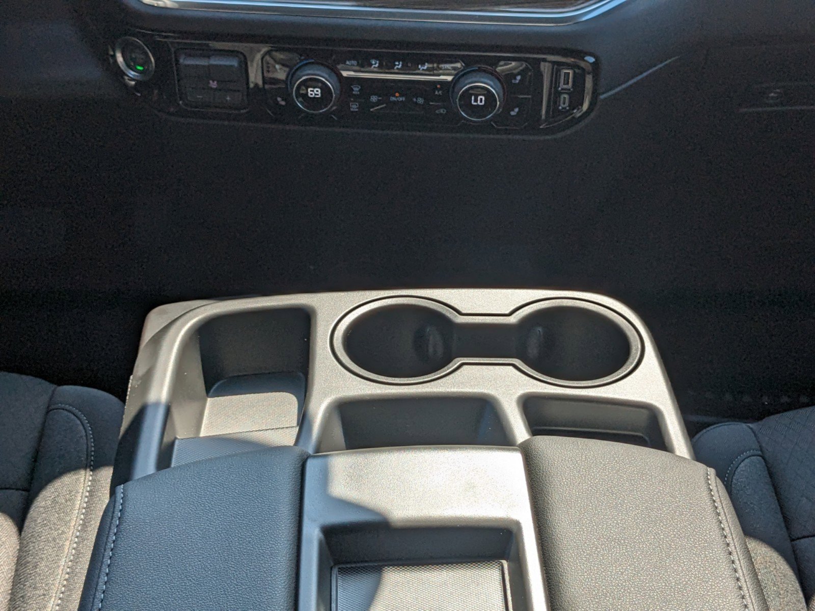 2025 Chevrolet Silverado 1500 LT photo 19