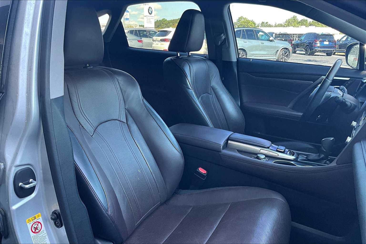 2017 Lexus RX photo 8