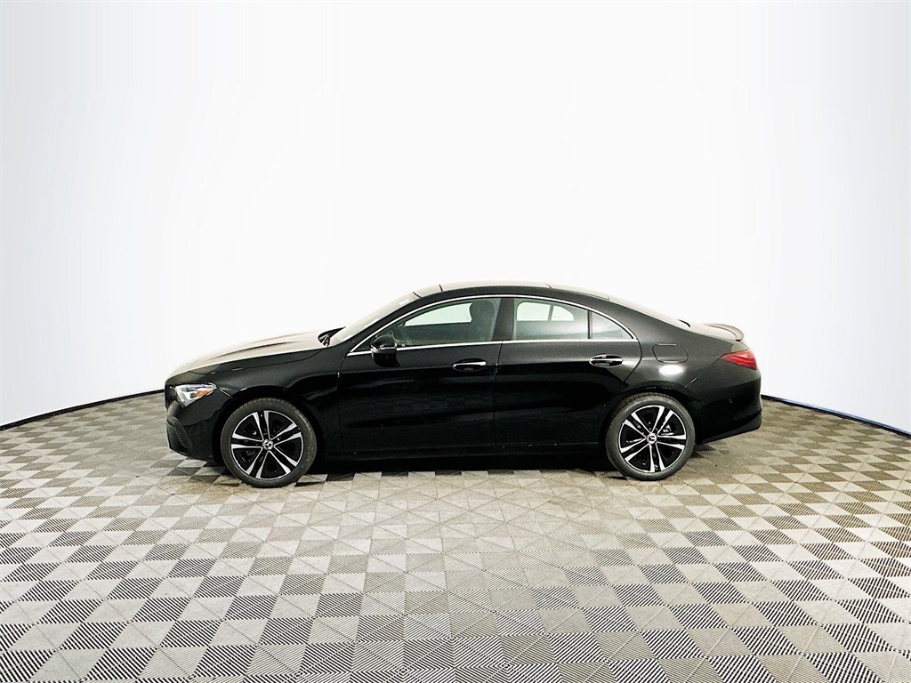 2025 Mercedes Benz CLA 250 4MATIC photo 3