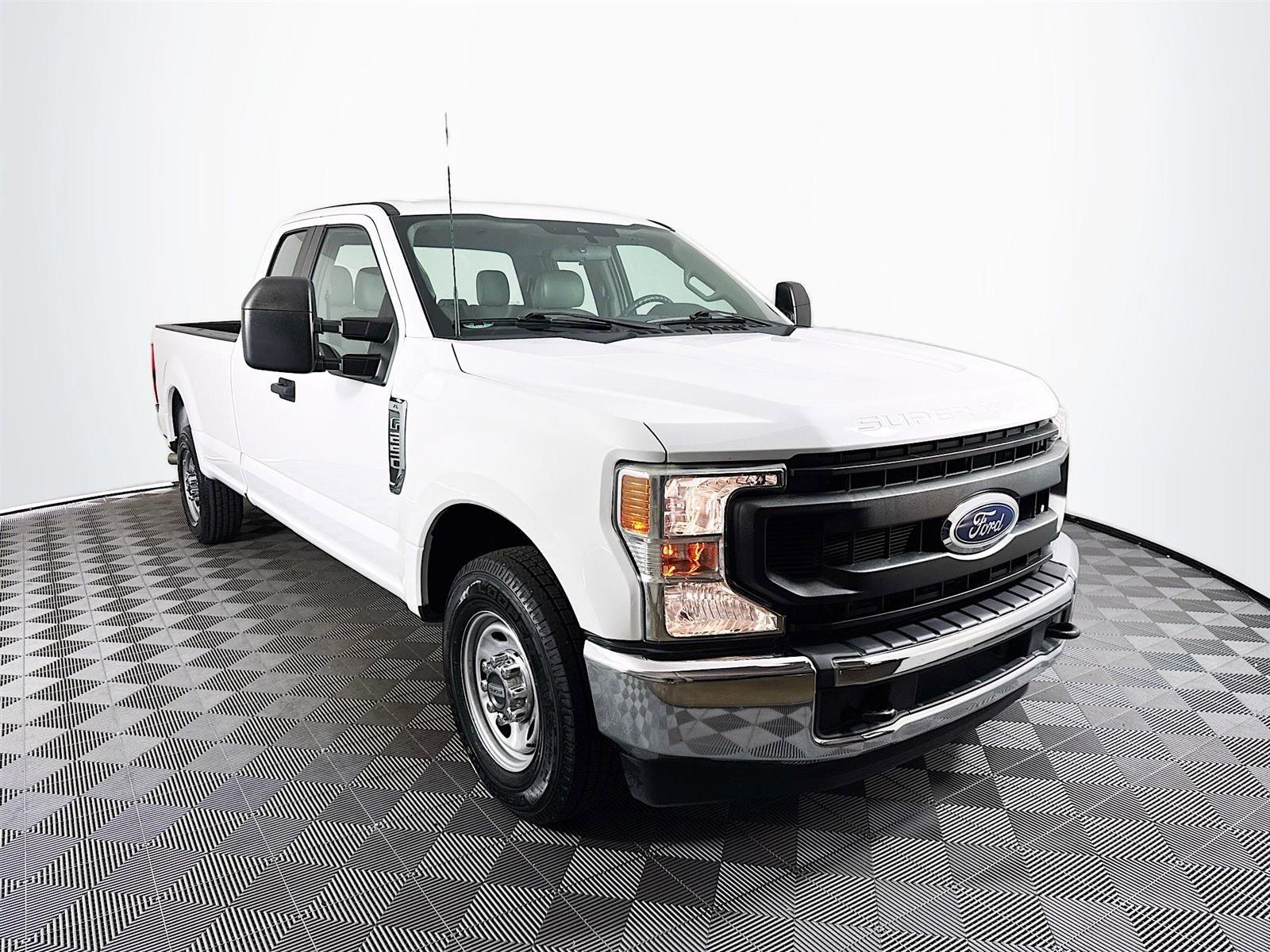 2022 Ford F-250 XL photo 2